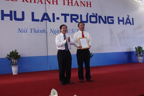Ngày 11/5, ông Dũng dự lễ khánh thành cầu cảng số 1, bến cảng Tam Hiệp tại huyện Núi Thành, Quảng Nam.